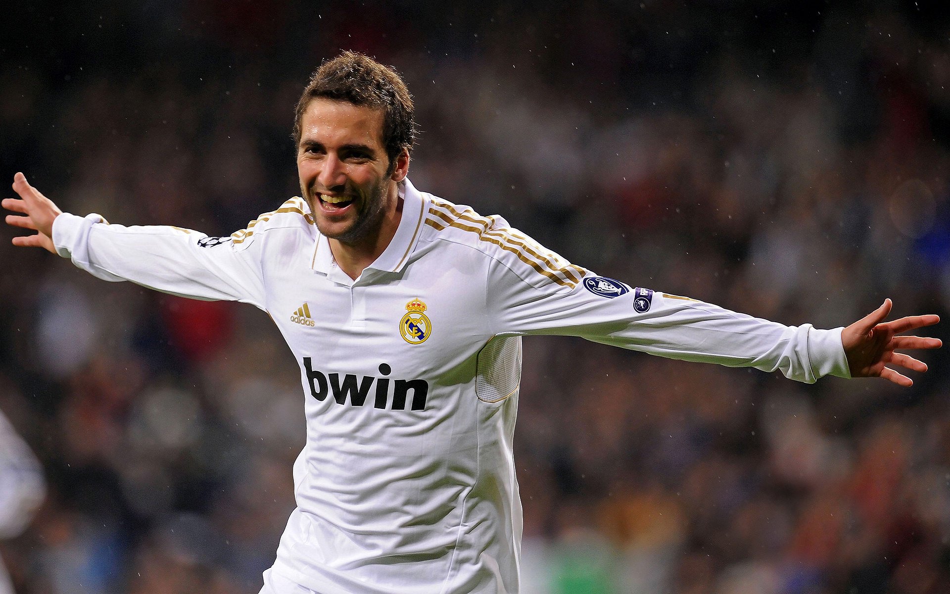 贝林厄姆状态火爆，法甲决赛对阵曼城，利物浦力争逆转